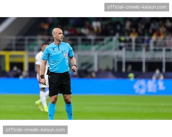 西班牙职业裁判委员会负责人接受专访,谈VAR使用标准与争议 西班牙职业裁判委员会负责人接受专访,谈VAR使用标准与争议